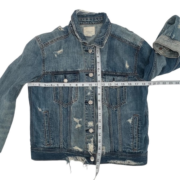 American Eagle Outfitters Distressed Patchwork Denim Jean Jacket Size M Women’s - Picture 5 of 5